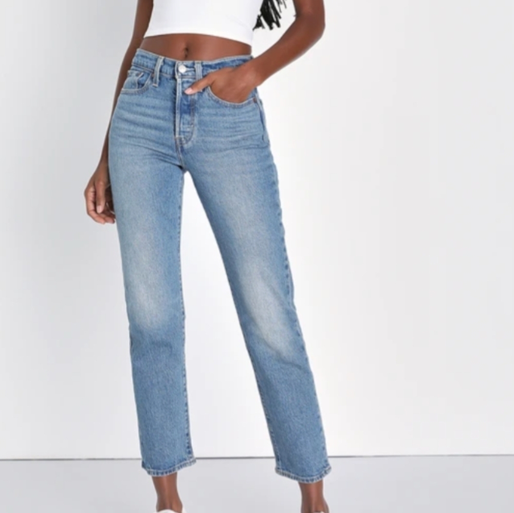 Levi Wedgie Straight Fade Medium Wash High-Rise Cropped Jeans